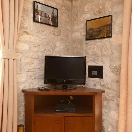 فندق مبيت وإفطار Carrara تروغير