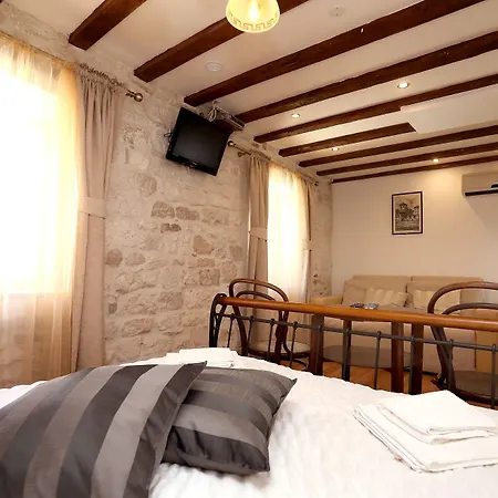 Carrara Bed & Breakfast Trogir