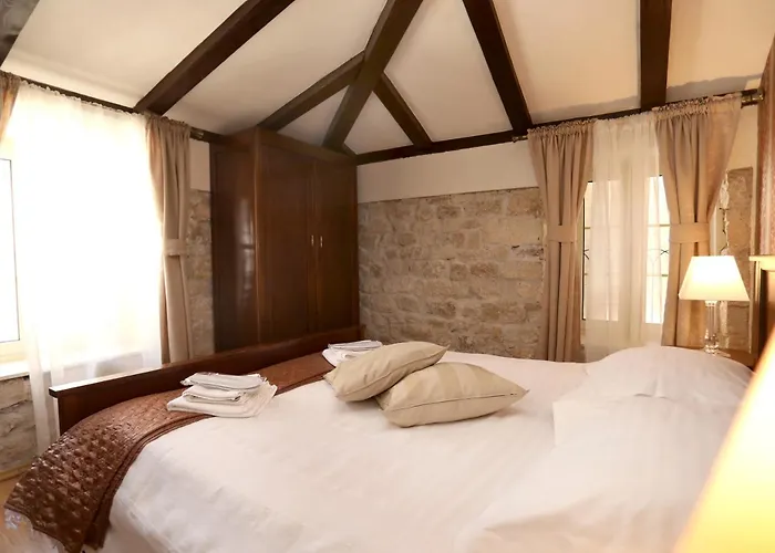 Carrara Bed & Breakfast