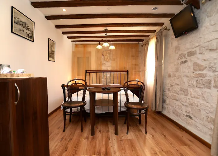 Carrara Bed & Breakfast