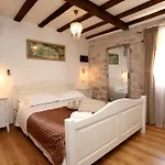B&B Carrara 3*