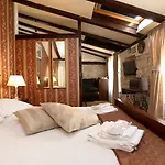 Carrara B&B 트로기르