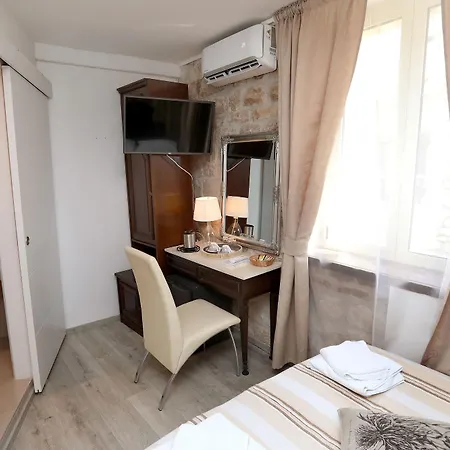 Bed and breakfast Carrara 3*
