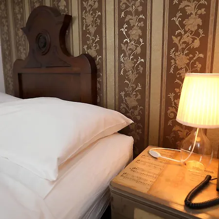 Carrara Bed & Breakfast