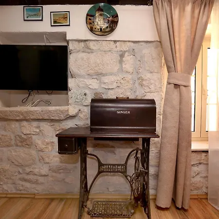 Carrara Bed and breakfast