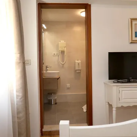 Carrara ベッド・アンド・ブレックファスト