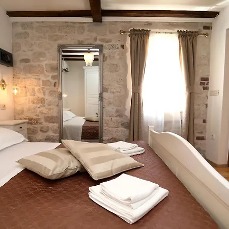 Carrara Bed and breakfast Trogir