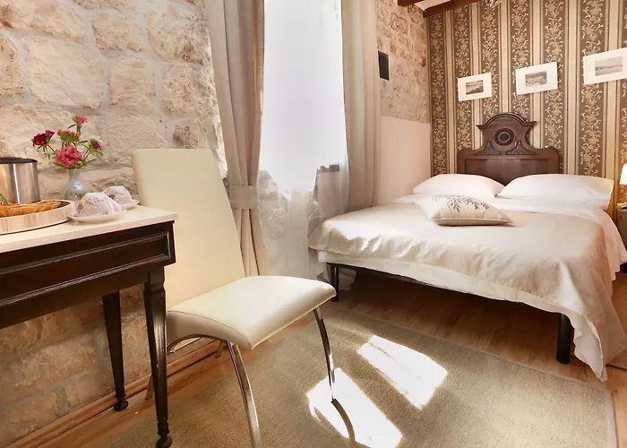 Carrara 3* Трогир