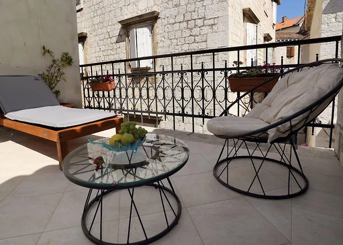 Carrara 3* Трогир