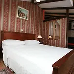 Carrara Panzió 3*
