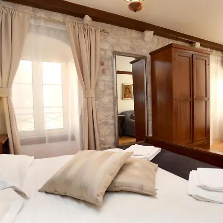 Bed & Breakfast Carrara