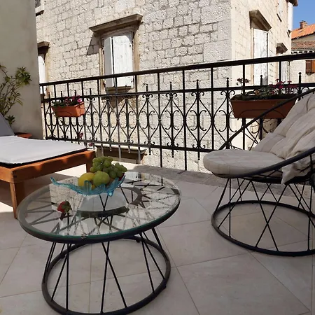 Carrara Bed & Breakfast Trogir