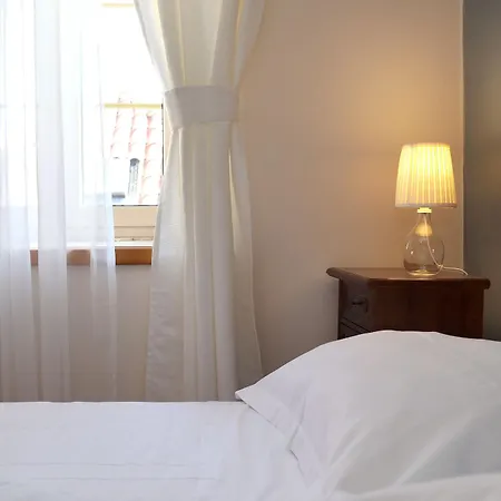 Carrara Bed & Breakfast Traù