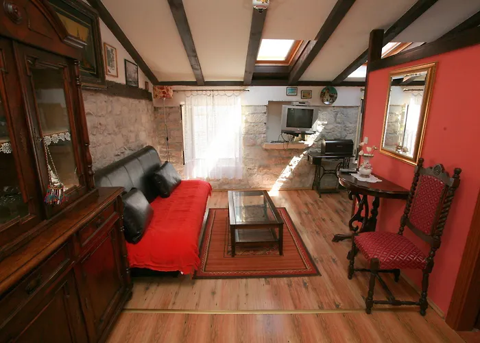 Carrara Panzió Trogir